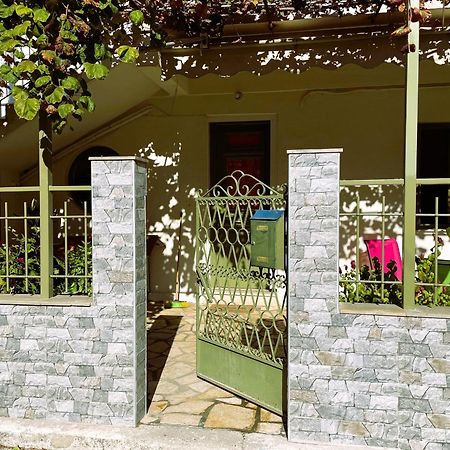 Villa Simotas 4 Four Πόρος Εξωτερικό φωτογραφία